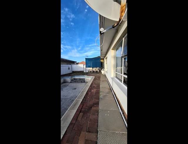 4 BEDROOM HOUSE FOR SALE IN GOODWOOD CENTRAL